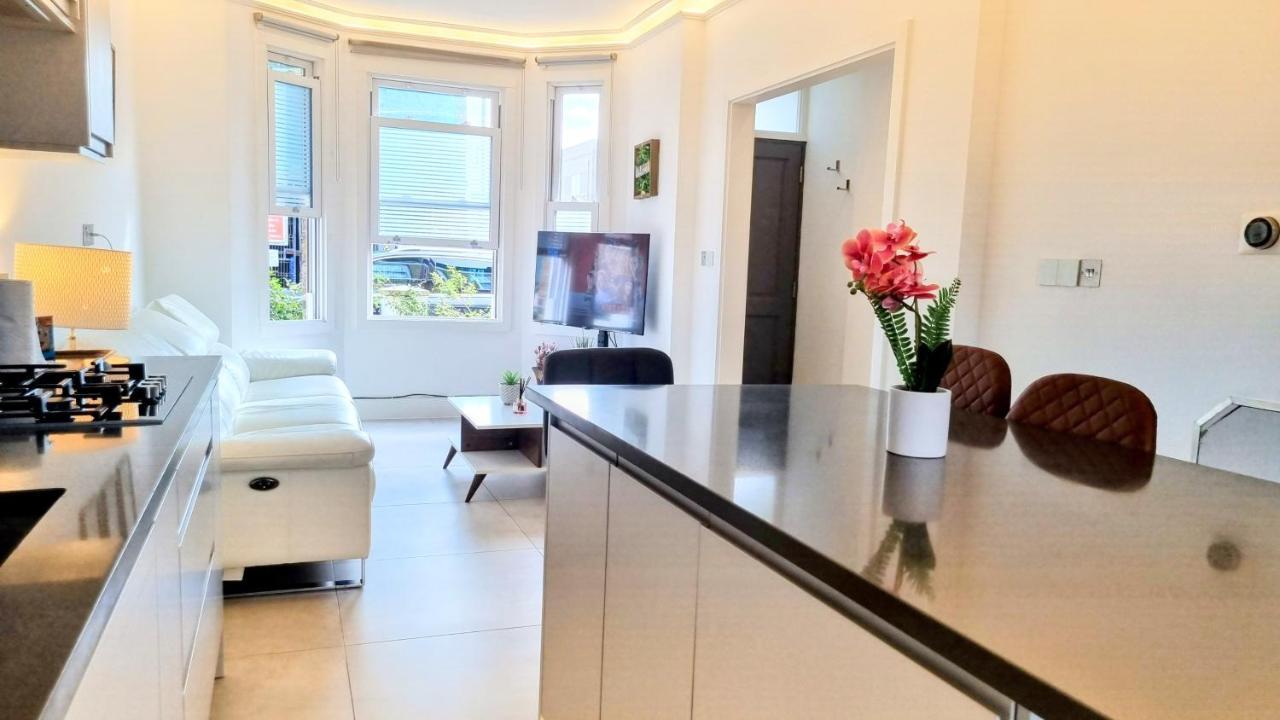 Surbiton Luxury Garden House 19 Villa Exterior foto